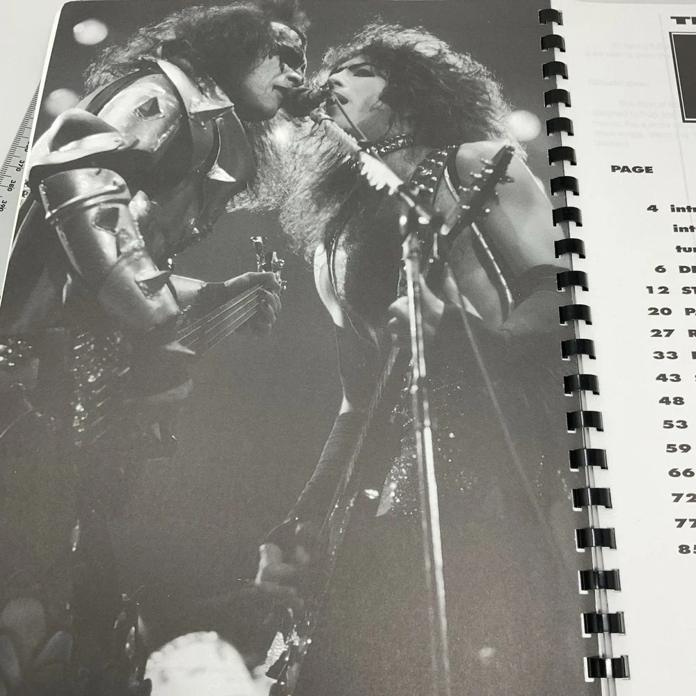 The Best of‎ Kiss Step-By-Step Breakdown of the Band's Guitar Styles Techniques
